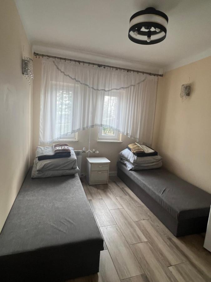 Wiktoria Hostel Brok Luaran gambar